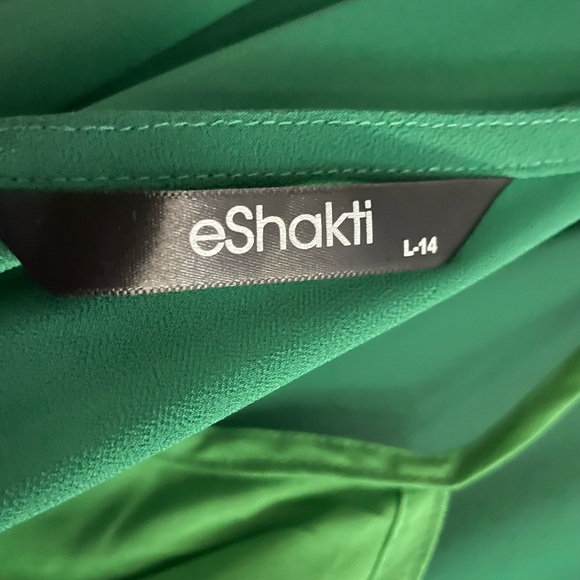EUC Eshakti Capelet Sleeve Chiffon Maxi Dress in Emerald Green 💚 - Picture 3 of 5